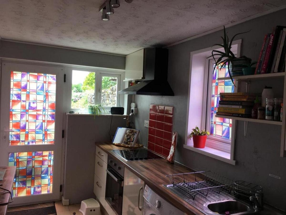Wonderfully Cosy 3Bd Home In The Heart Of Cornwall Сент-Остел Экстерьер фото
